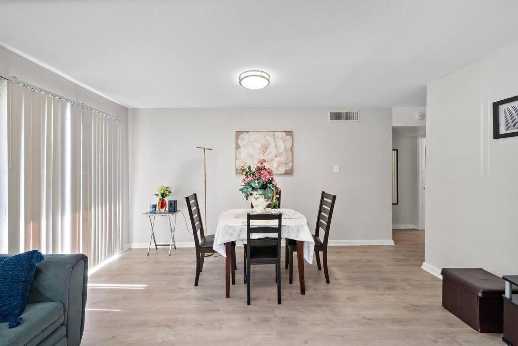 Cozy, Dedicated Workspace, Fast Wi-Fi Apartment Houston Esterno foto